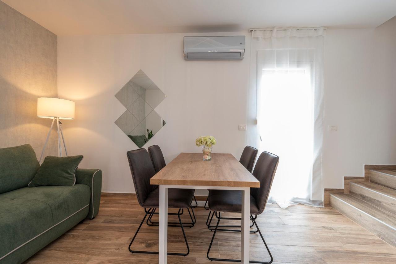 Luxury Apartments - La Vir 1 & 2 ภายนอก รูปภาพ